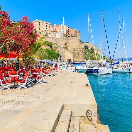 Les Capitelles Calvi * Calvi (Corsica)